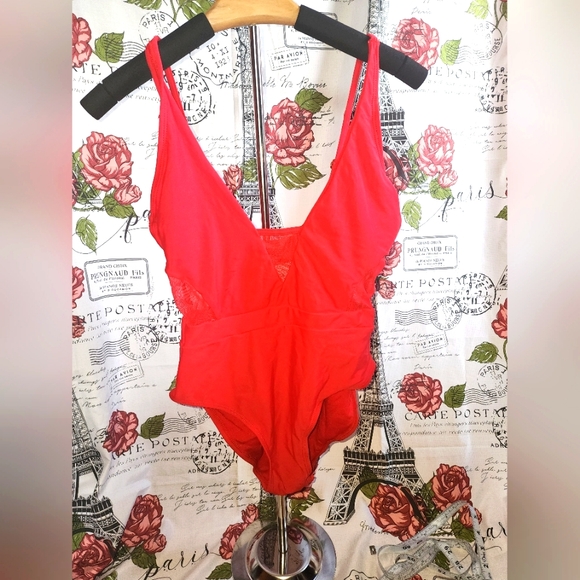 TINIBikini Red SIZE M Swimsuit - Picture 1 of 5